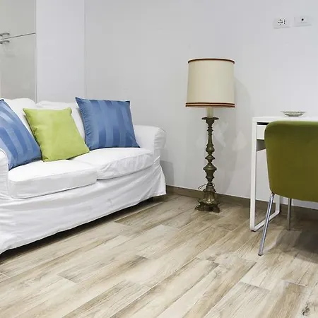 Italianway - Corso Sempione 8 *